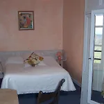 De - Cantal Hotel