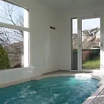 De - Cantal Hotel