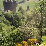 De - Cantal 3*